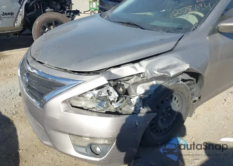 2015 Nissan Altima 2.5 Sv из США, поврежденный, VIN 1N4AL3AP4FC278194